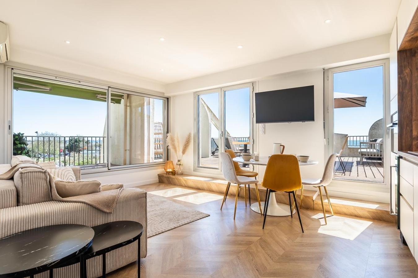 Suite Terrasse Xxl - Front De Mer - Parking - Ambiance Plage La Grande Motte Ngoại thất bức ảnh